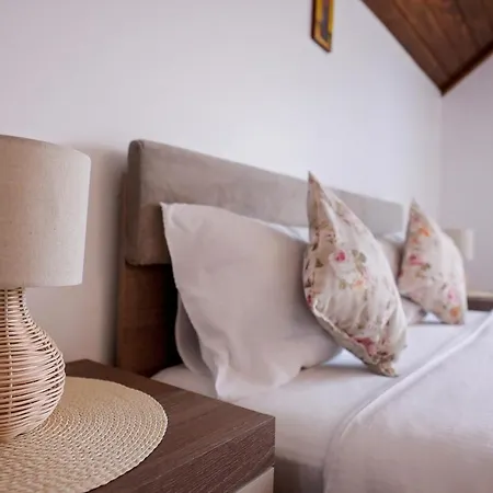 Casa Isabela 3* プトナ